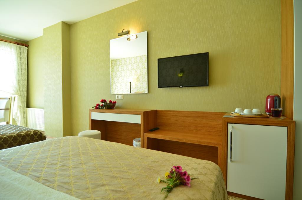 Cunda Kivrak Hotel Аявали Стая снимка